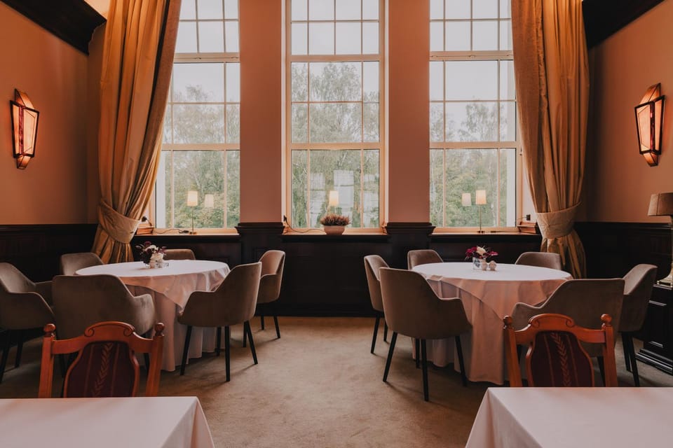 Restaurant/places to eat, Restaurant/places to eat