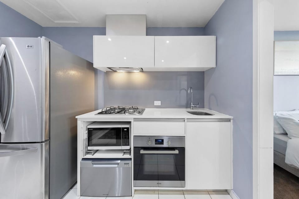 microwave, oven, kitchen