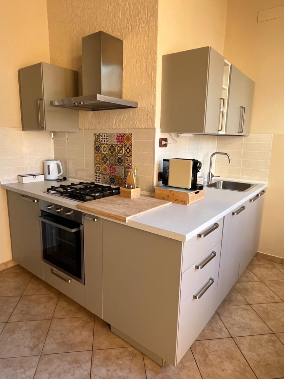 Kitchen or kitchenette