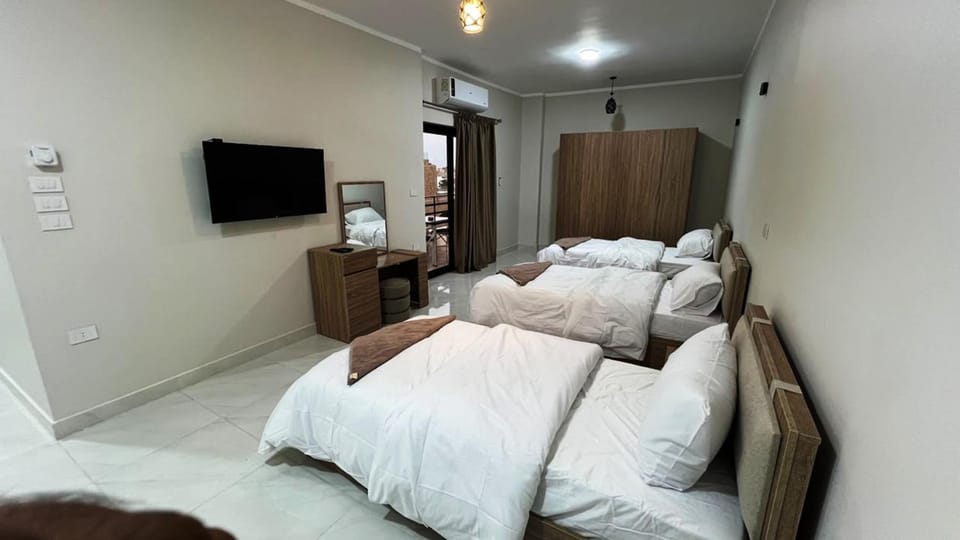 Hakuna Matata Guest House Bed and Breakfast in Luxor