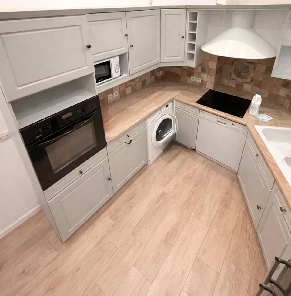 dishwasher, oven, stove