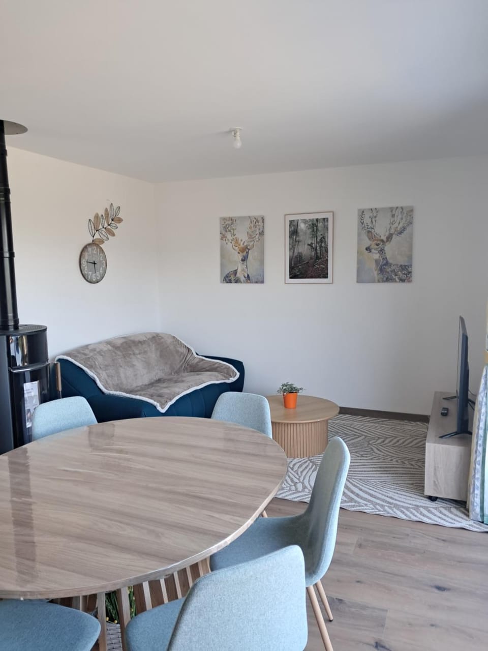 La P'tite maison du Pouey à Lourdes , Spa -Jacuzzi , Wifi , Parking , Draps fournis House in Lourdes