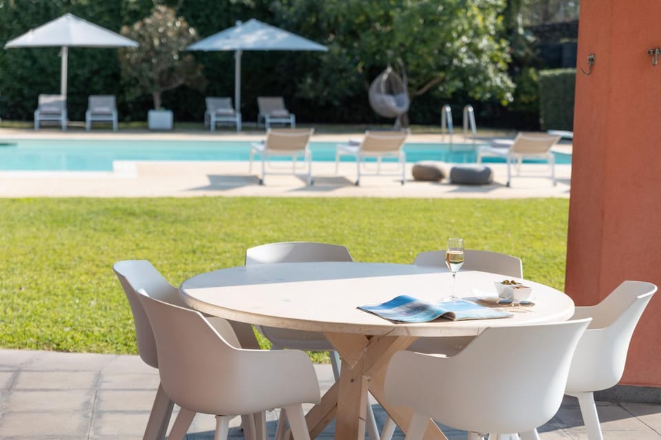Patio, Day, Balcony/Terrace, Dining area, Garden view, Swimming pool
