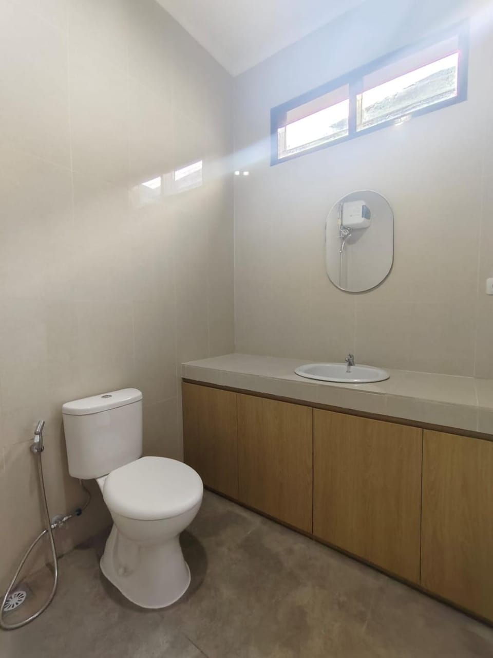 AKSA Guest House Bed and Breakfast in Kuta Selatan