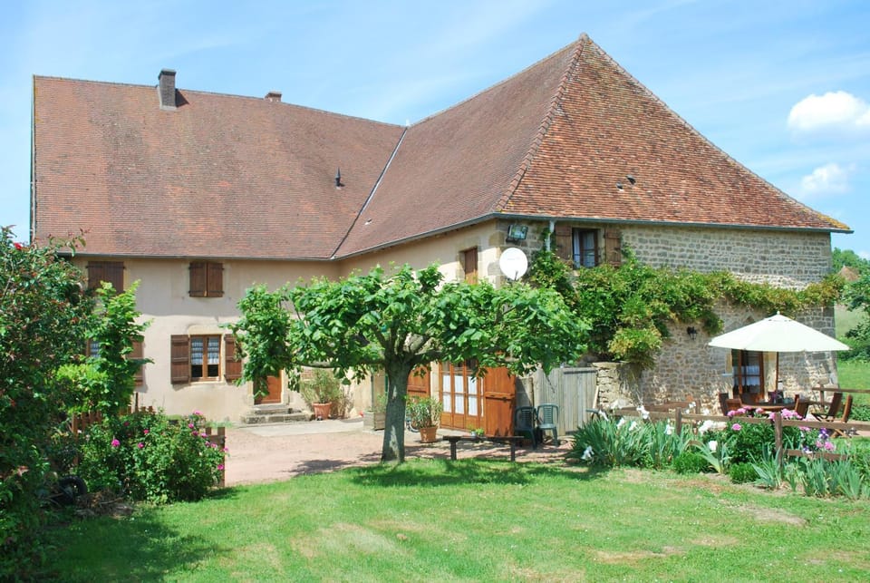 Chambre D' Hotes Des Collines Bed and Breakfast in Bourgogne-Franche-Comté