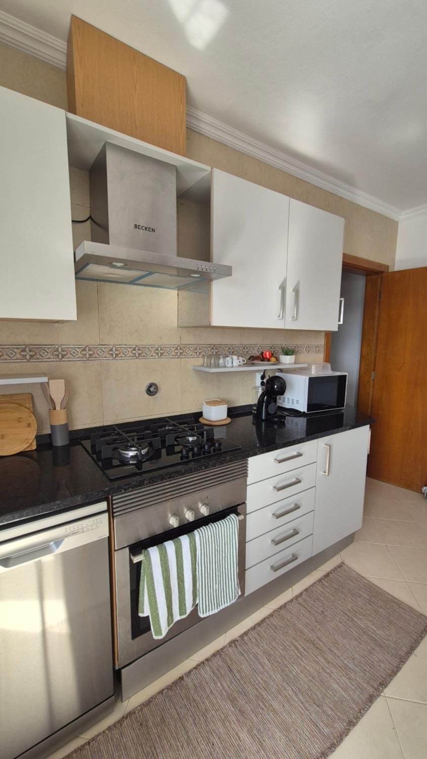 Kitchen or kitchenette, dishwasher, pet friendly, stove