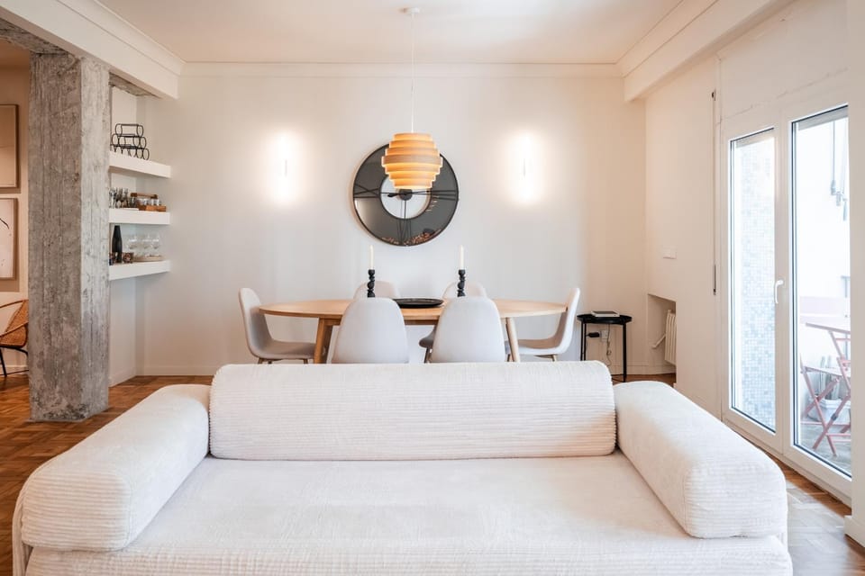 CasaLola - tranquilo, luminoso y espacioso piso en el centro Apartment in Zaragoza