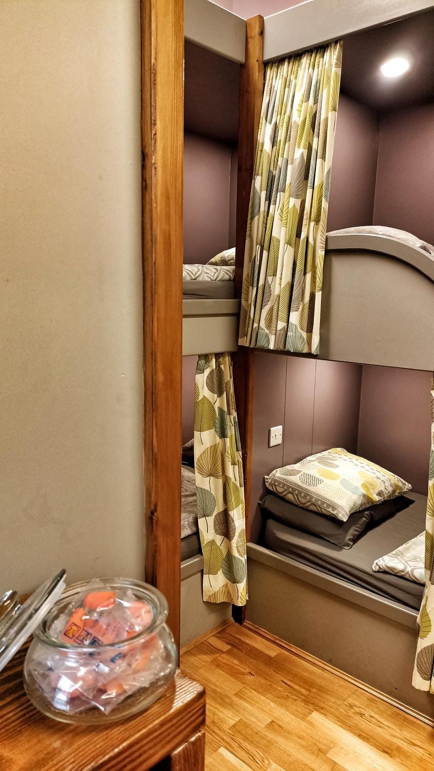 bunk bed
