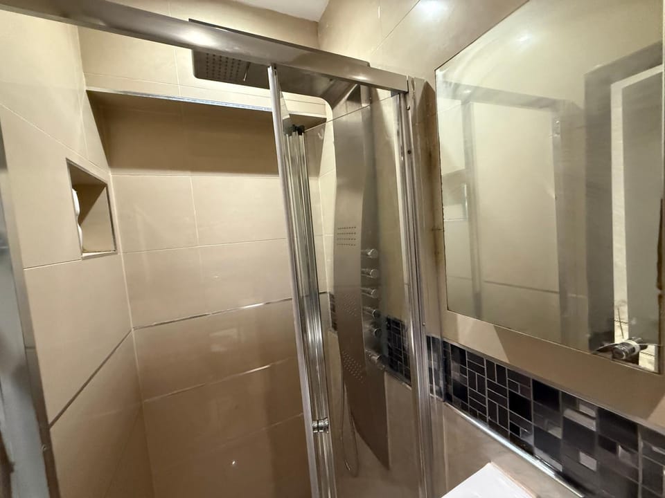 Lovely room Wembley London Bed and Breakfast in Wembley