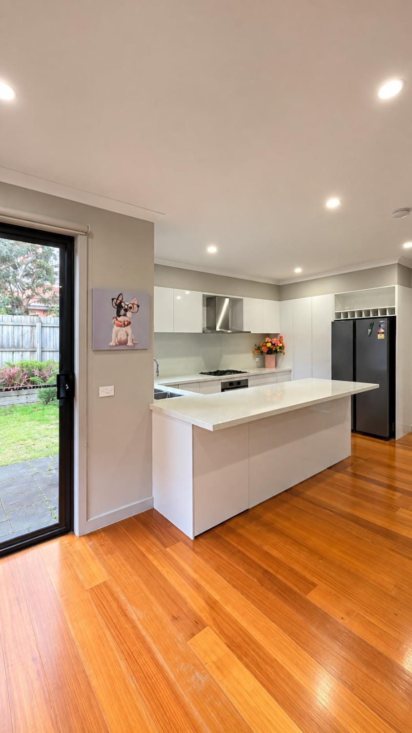 Kitchen or kitchenette, oven, stove