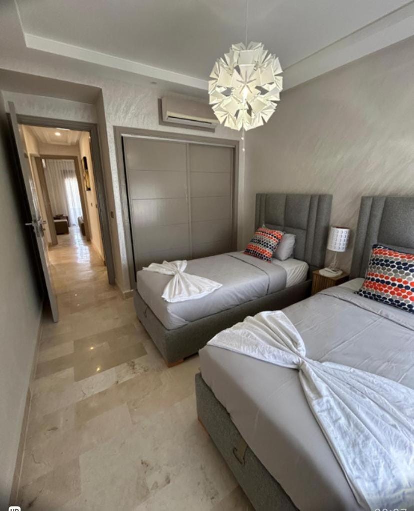 Appartement 2 Chambres élégant et tout comfort en résidence sécurisée Apartment in Morocco