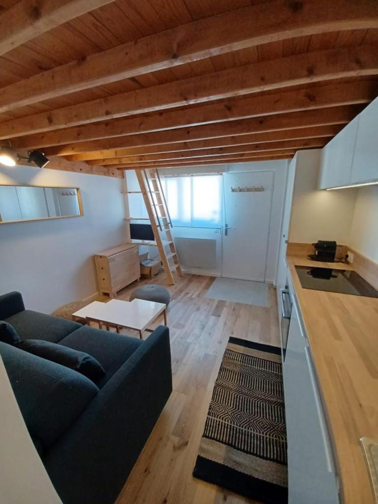 TV and multimedia, Living room, Dining area