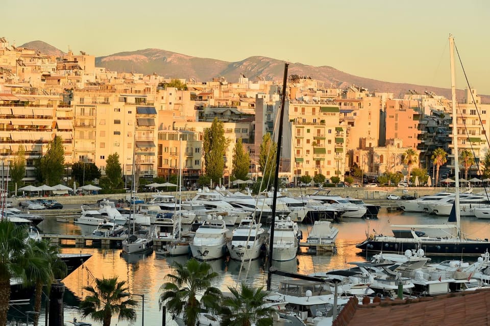 PJ Zeas Royal Junior Penthouse side sea view Apartment in Pireas