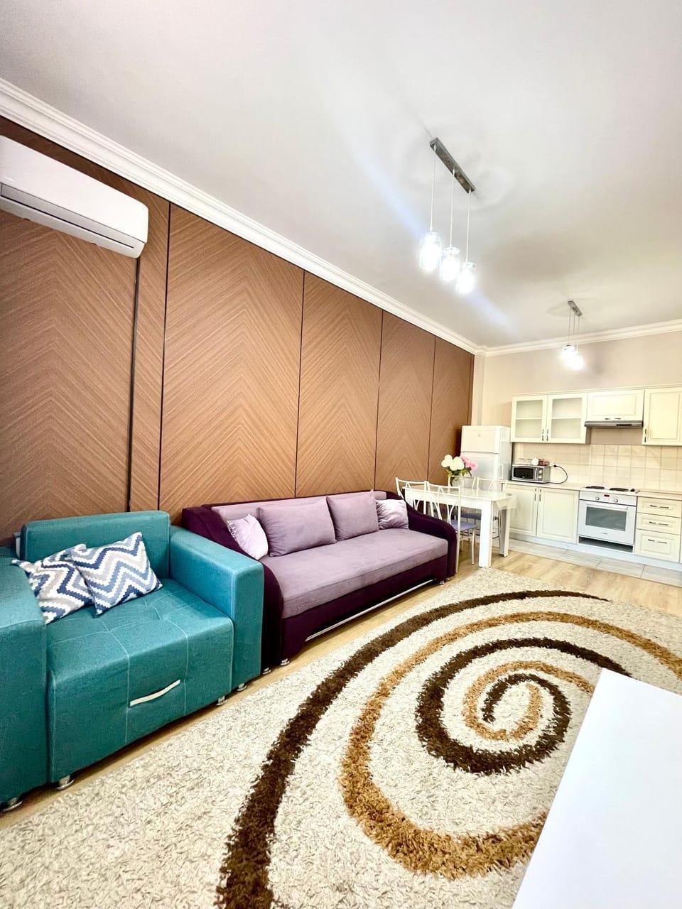 Kitchen or kitchenette, Living room, Seating area
