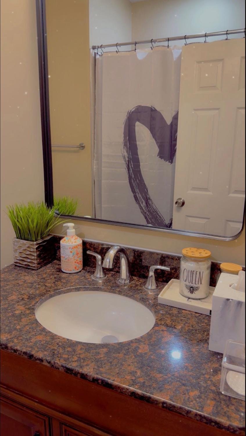Lux House Of Brickell 3BR 2BA With Patio House in Baltimore