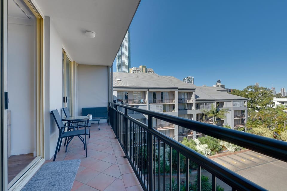 Property building, Balcony/Terrace