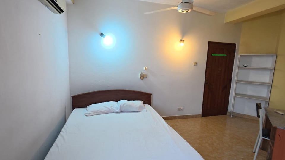 Air Conditioned 2 Bedroom Apartment Apartment in Colombo