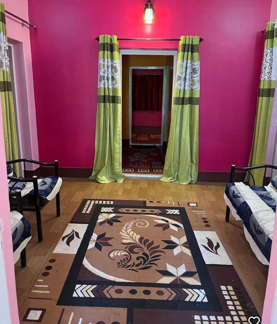 HARTHI's HAPPY STAY Hotel in Ooty
