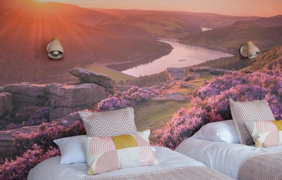 Shepherd's View Lodge with private hot tub House in Derbyshire Dales District