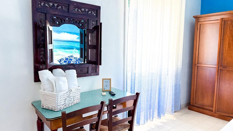 Other, furniture, towels