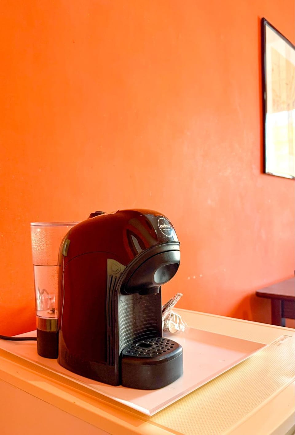 Coffee/tea facilities, Photo of the whole room