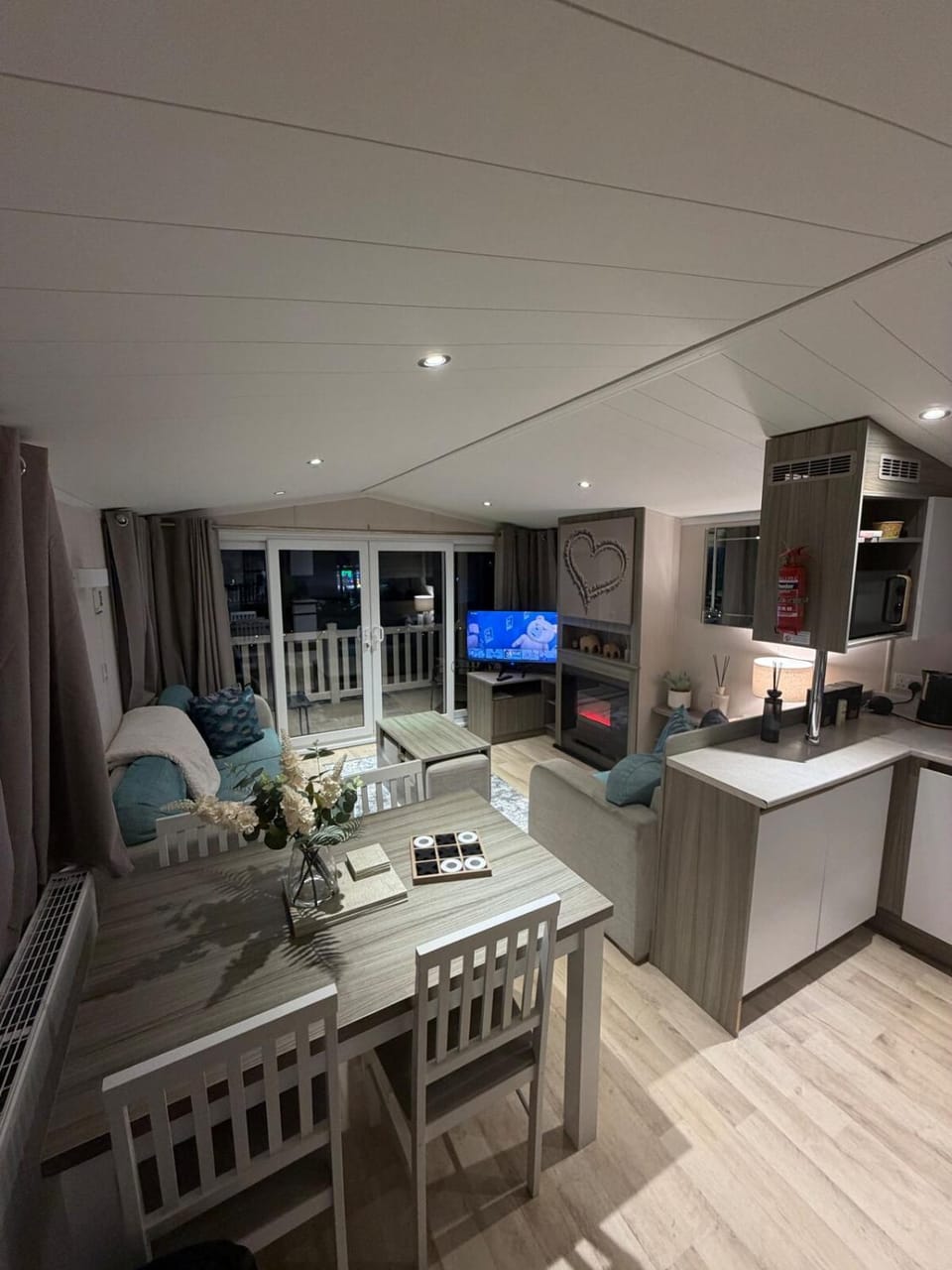 8 Berth Caravan Lyons Robin Hood Campground/ 
RV Resort in Rhyl