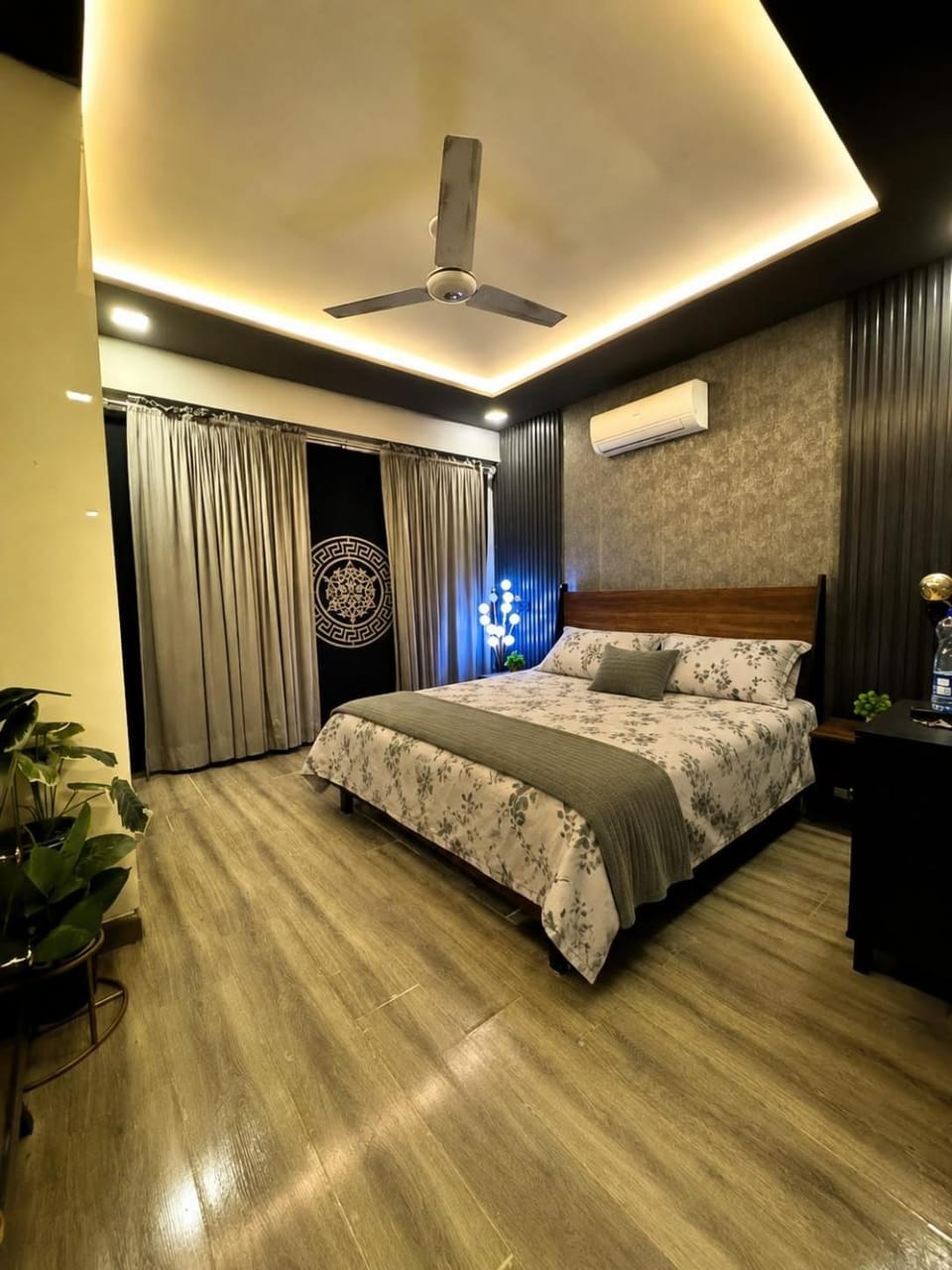 Bed, Bedroom