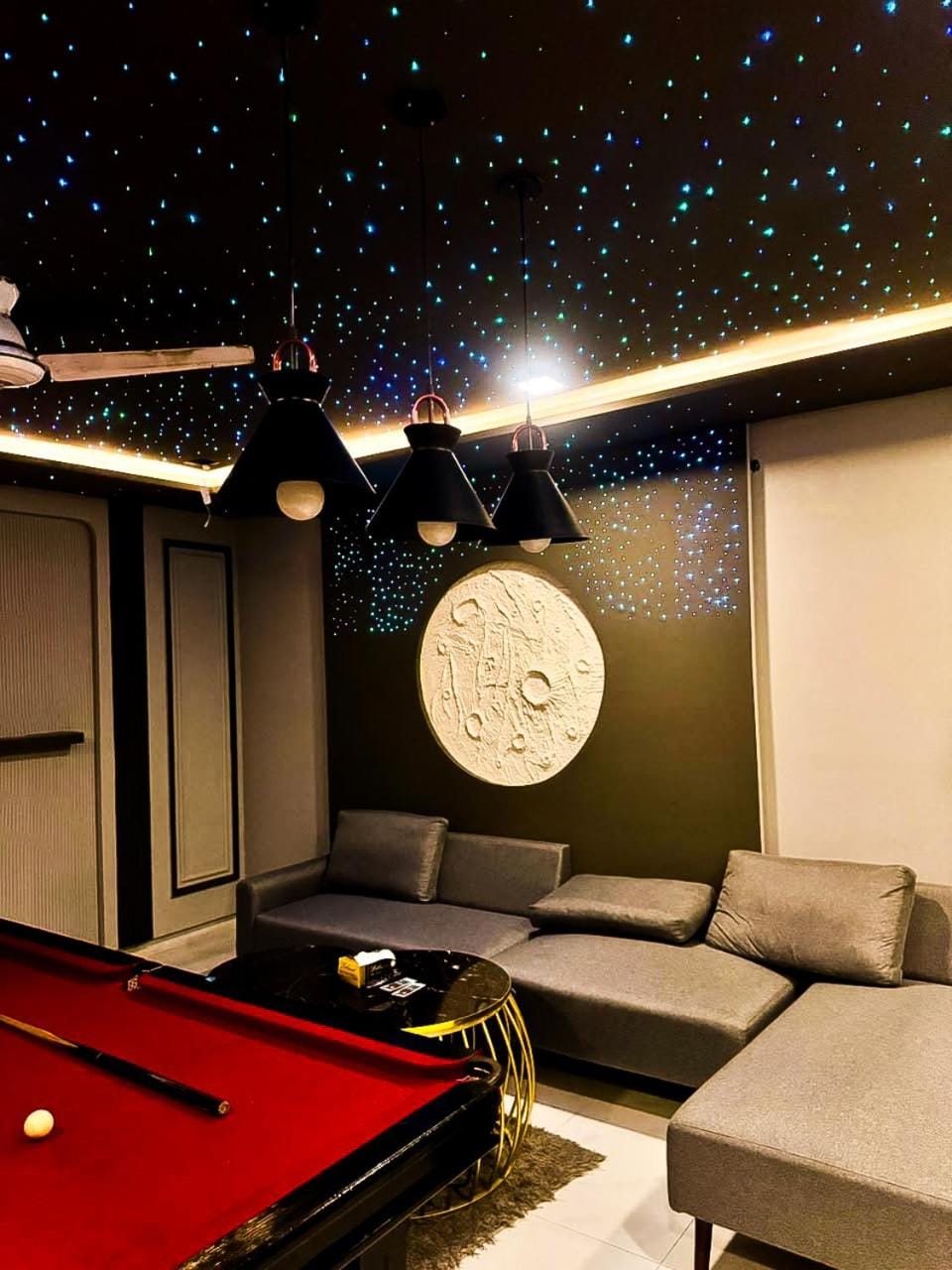 Game Room, Living room, Seating area