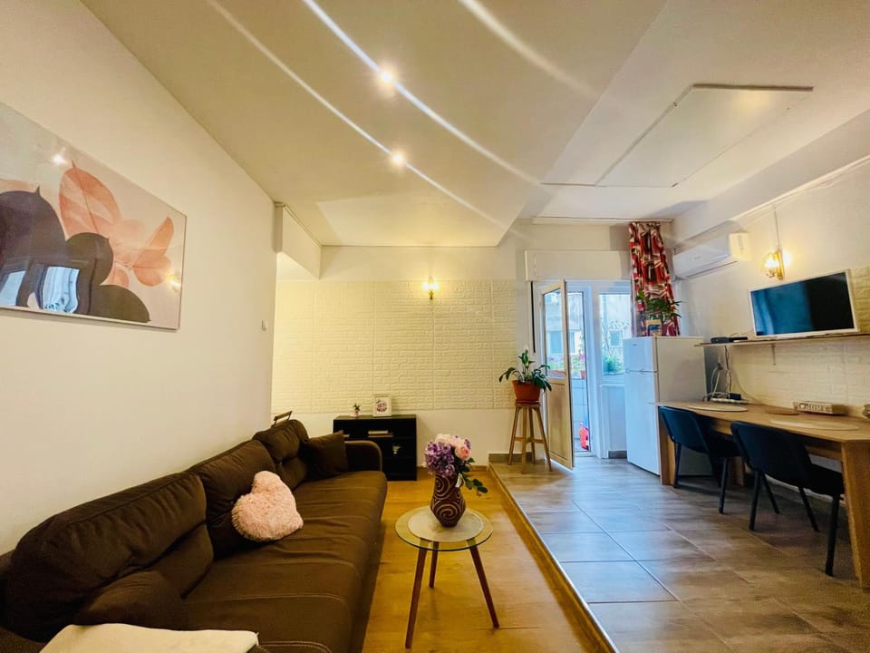 Old Town Escape Apartment in Bucharest