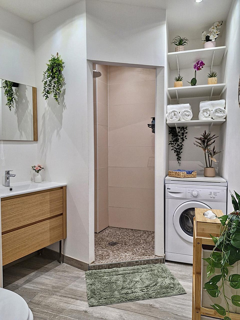 Shower, Bathroom, washing machine