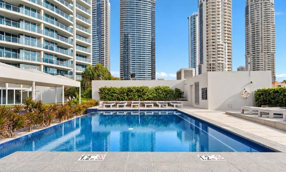 Level 31 Ocean Views - Hilton Precinct - Sleeps 8 & Babies Apartment in Surfers Paradise Boulevard