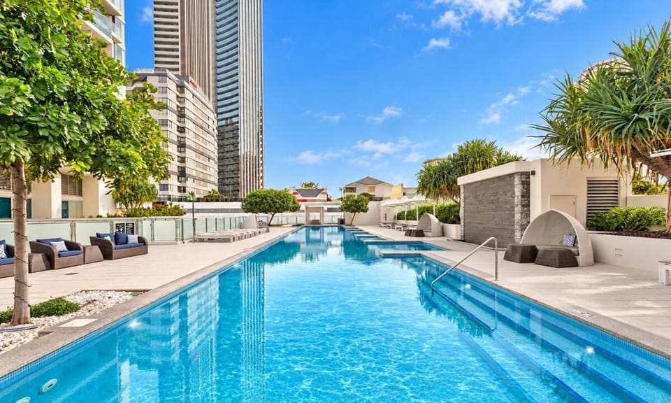 Level 31 Ocean Views - Hilton Precinct - Sleeps 8 & Babies Apartment in Surfers Paradise Boulevard
