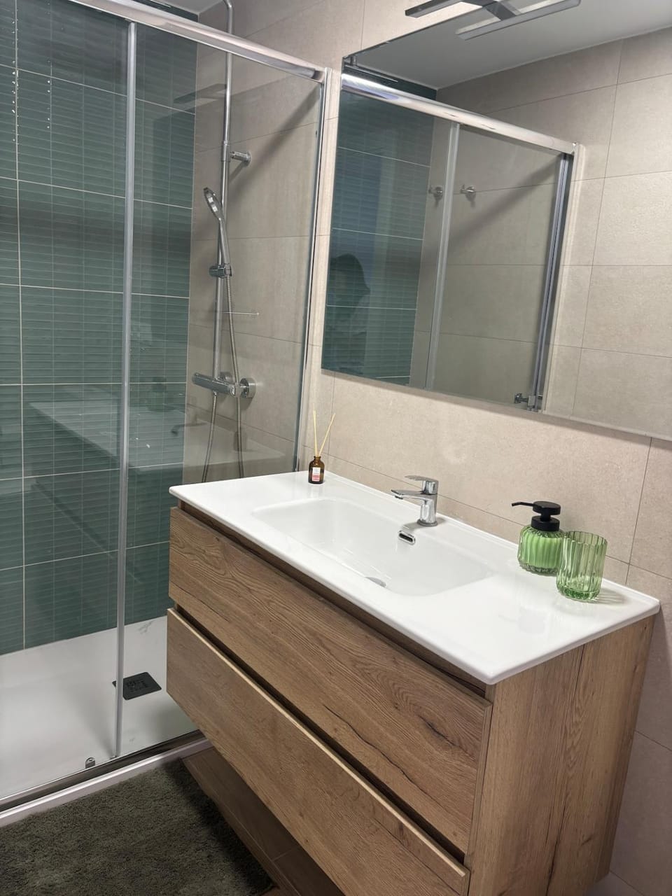 LHUZ Suite Apartment in Estepona