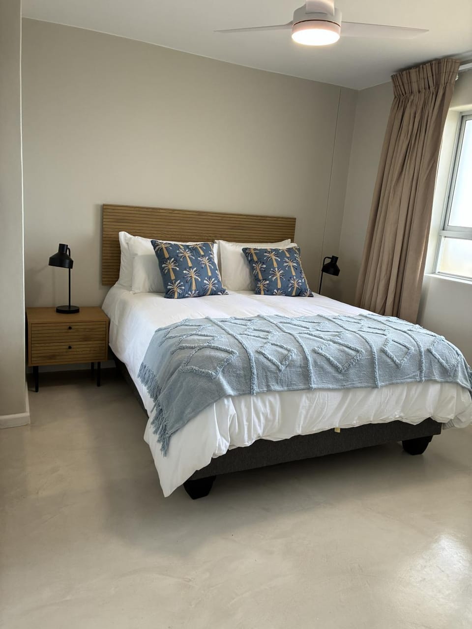 Sea Spray B209 Bloubergstrand Apartment in Cape Town