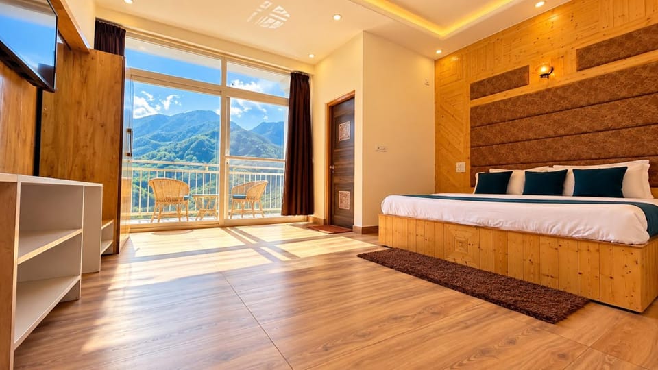 The Belvora Mount Retreat - A Luxury Property Near Kempty Market in Mussoorie Hotel in Uttarakhand