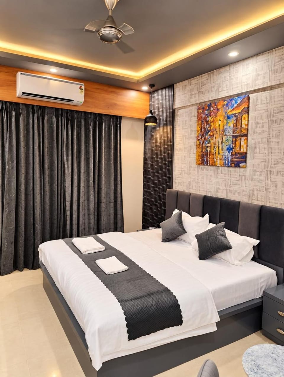 OMAXE HAZRATGANJ RETREAt Vacation rental in Lucknow