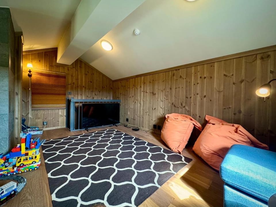Ski-in-out with balcony & great views in Hafjell Apartment in Innlandet