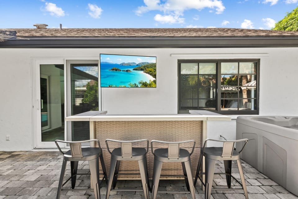 Lounge or bar