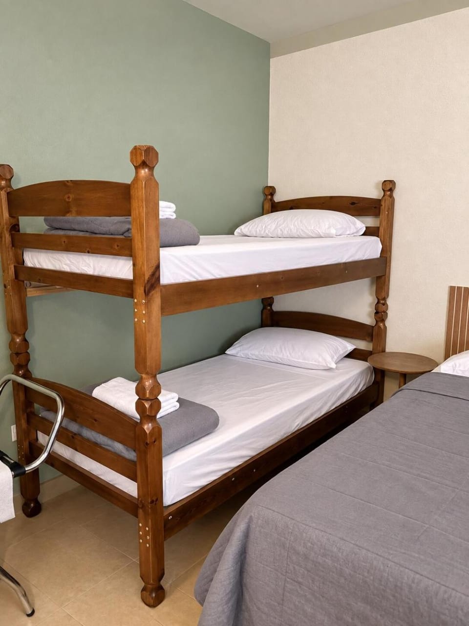 Bedroom, bunk bed