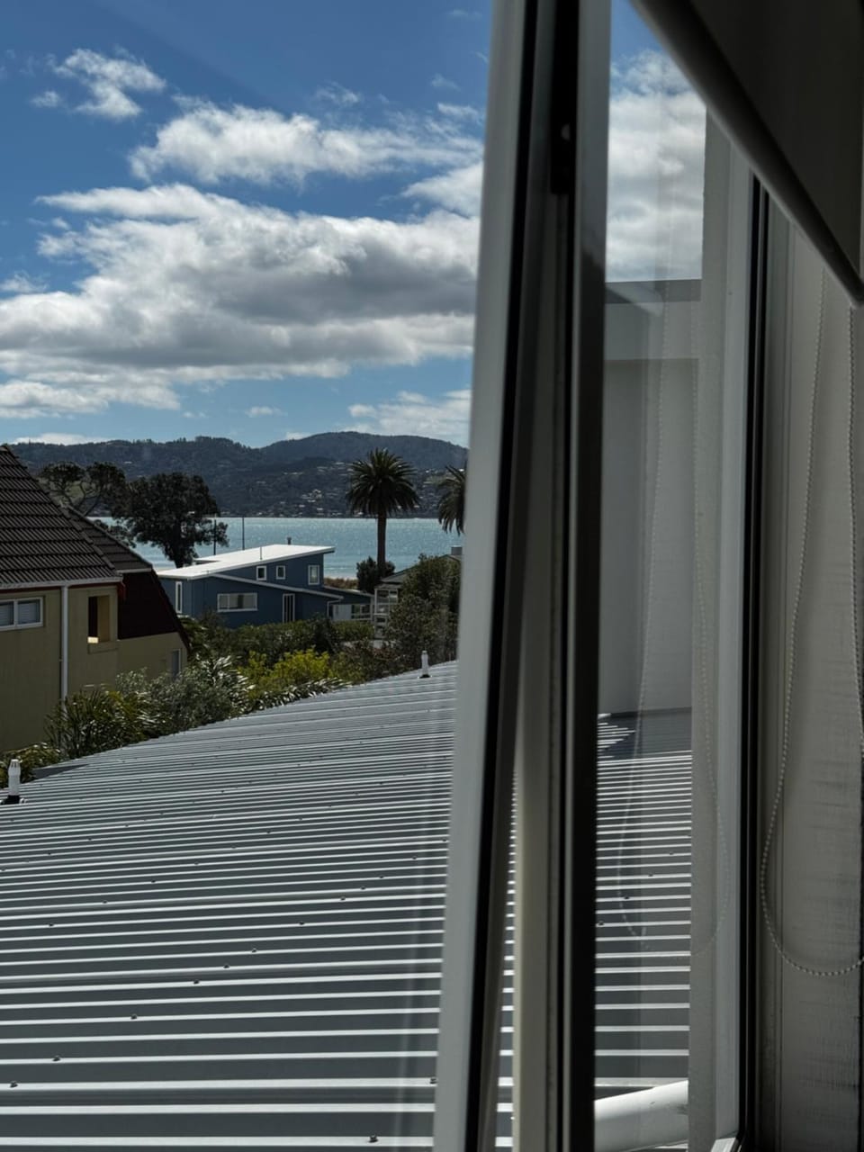 Coastal Calm - Crows Nest Apartment, Whitianga Apartment in Whitianga