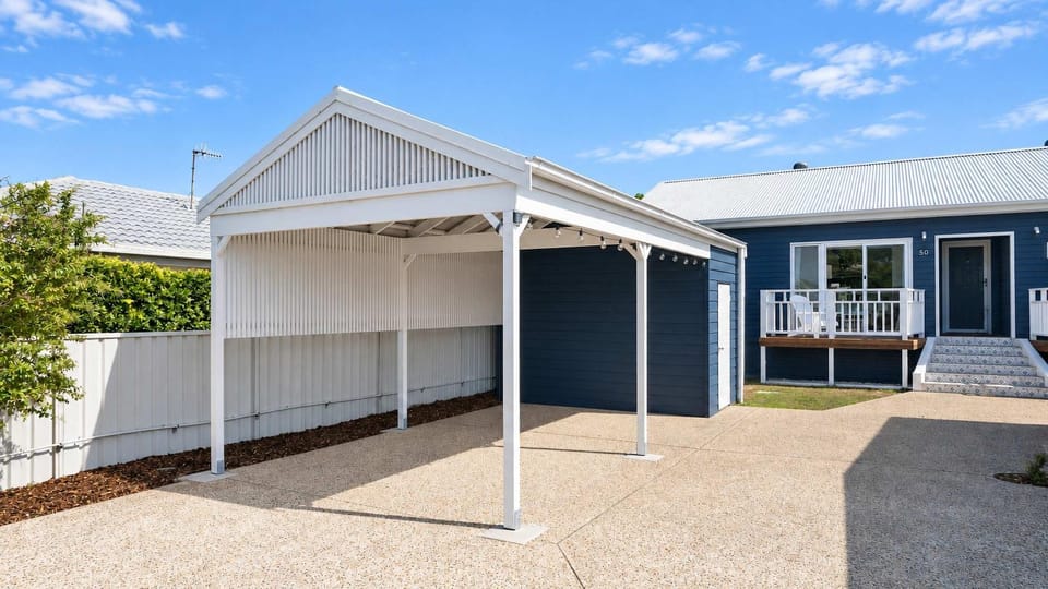 Fingal Tide House and Studio House in Fingal Bay