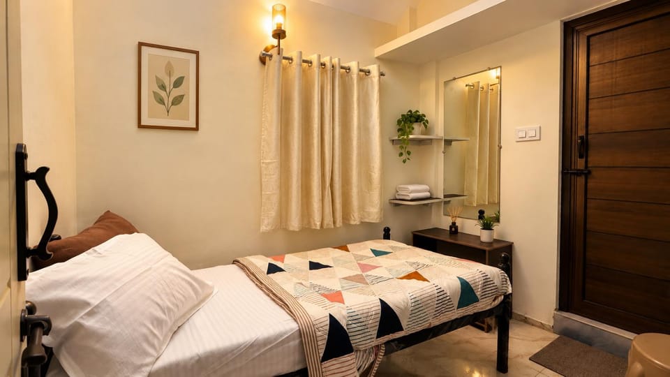 Bed, Bedroom