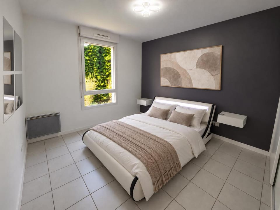 Bed, Photo of the whole room, Bedroom