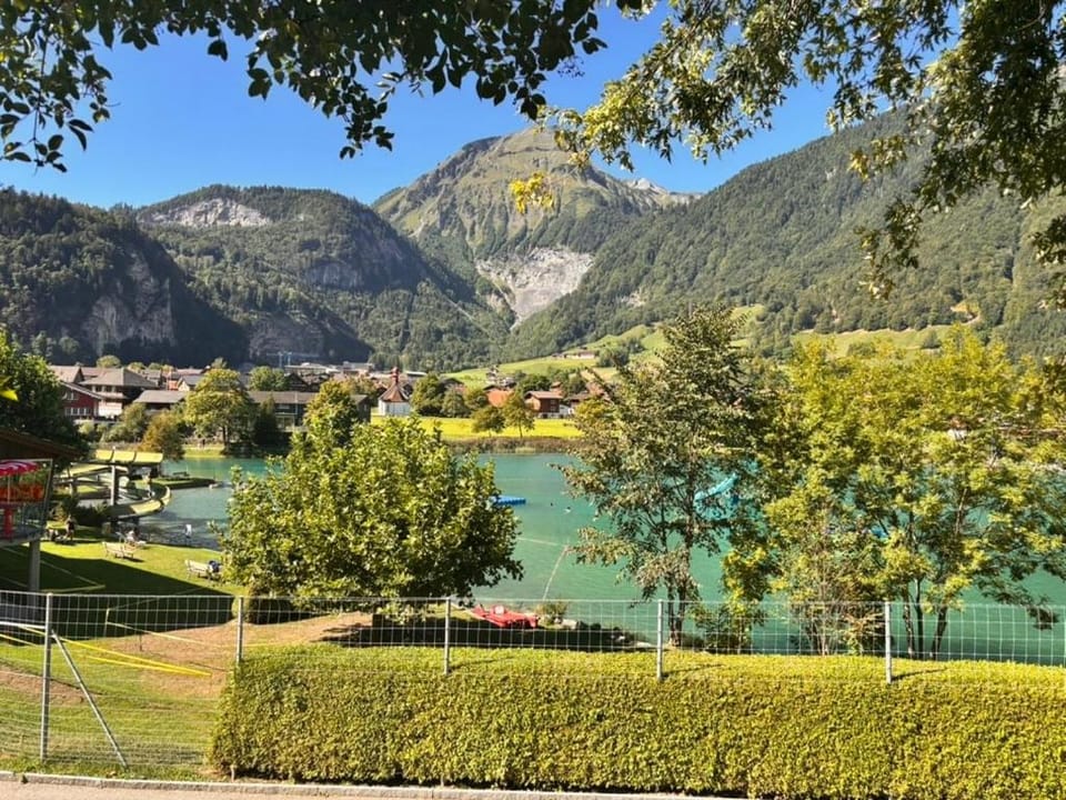 Nearby landmark, Mountain view