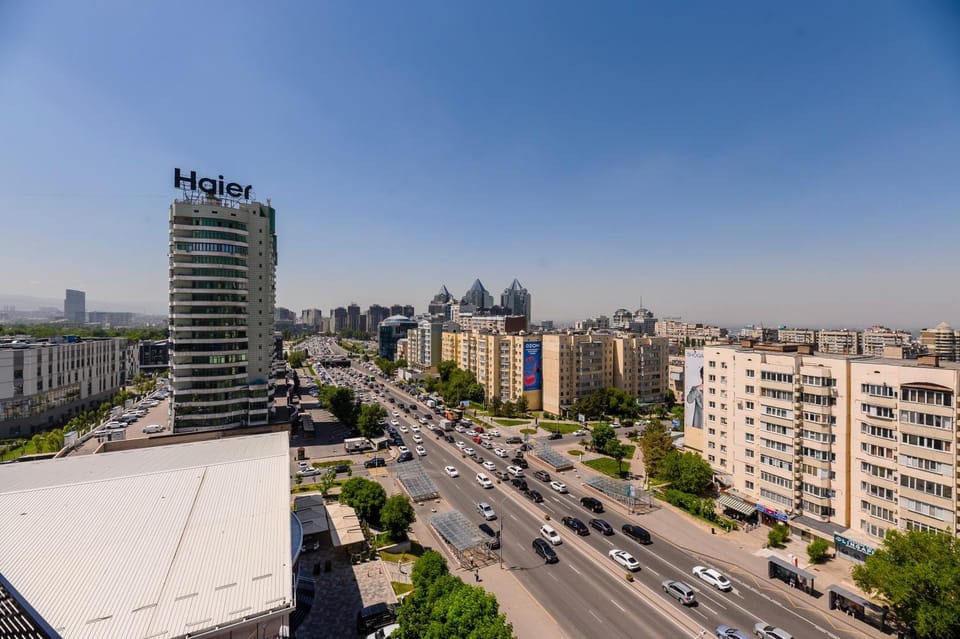 Эксклюзивные трехкомнатные апартаменты в деловом центре Apartment in Almaty
