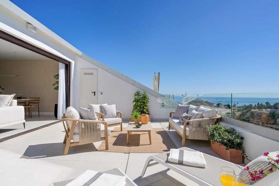 Patio, Day, Natural landscape, View (from property/room), Balcony/Terrace, Sea view, sunbed