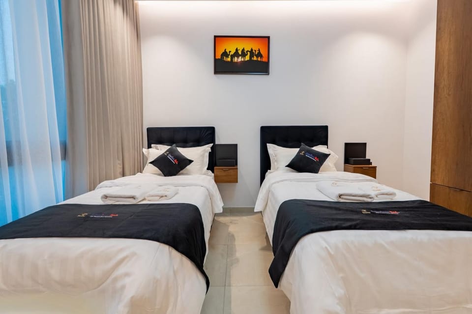 ART boutique suite جناح فاخر بكرسي مساج و موقع راقي Apartment in Jeddah