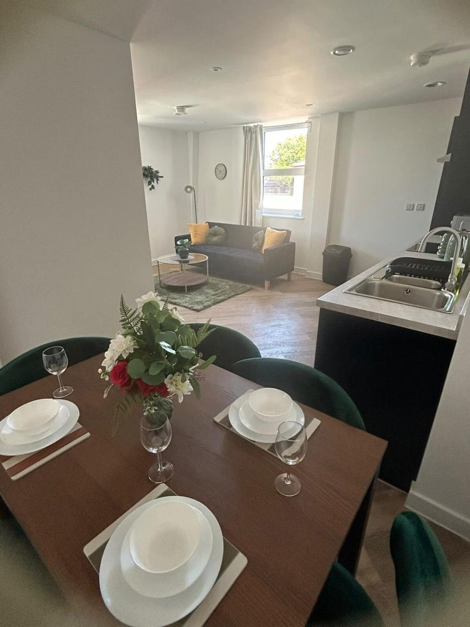 2BR Flat in Andover | Near Local Amenities Apartment in Andover