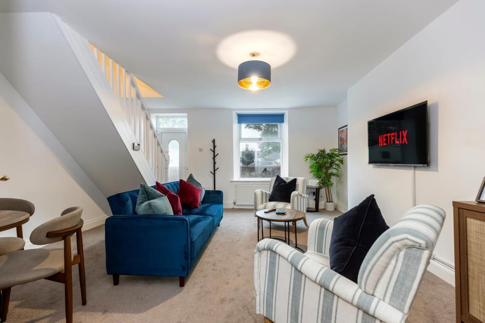 Communal lounge/ TV room, Living room