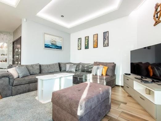 Communal lounge/ TV room, TV and multimedia, Living room, Seating area, Evening entertainment